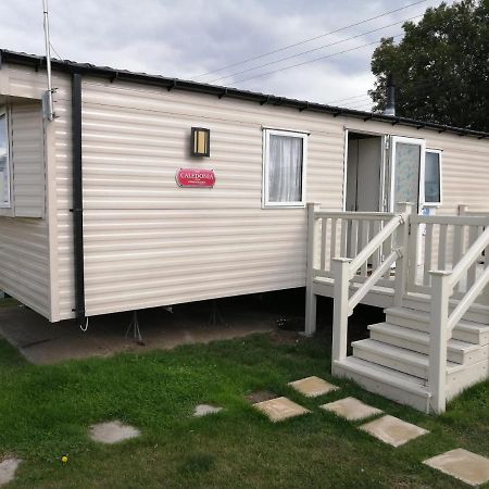 Hotel 617 Seawick Jaywick Sands Exterior foto